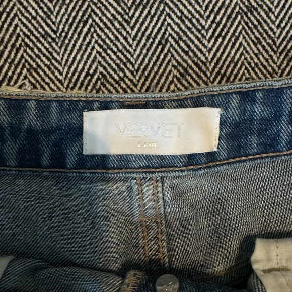 VERVET Ripped Jeans - Picture 2 of 5